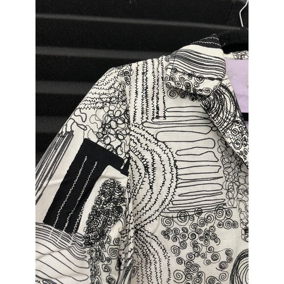 Chico's Women's Size 0 Black & White Embroidered Blazer Jacket 3/4 Sleeve - Picture 4 of 14